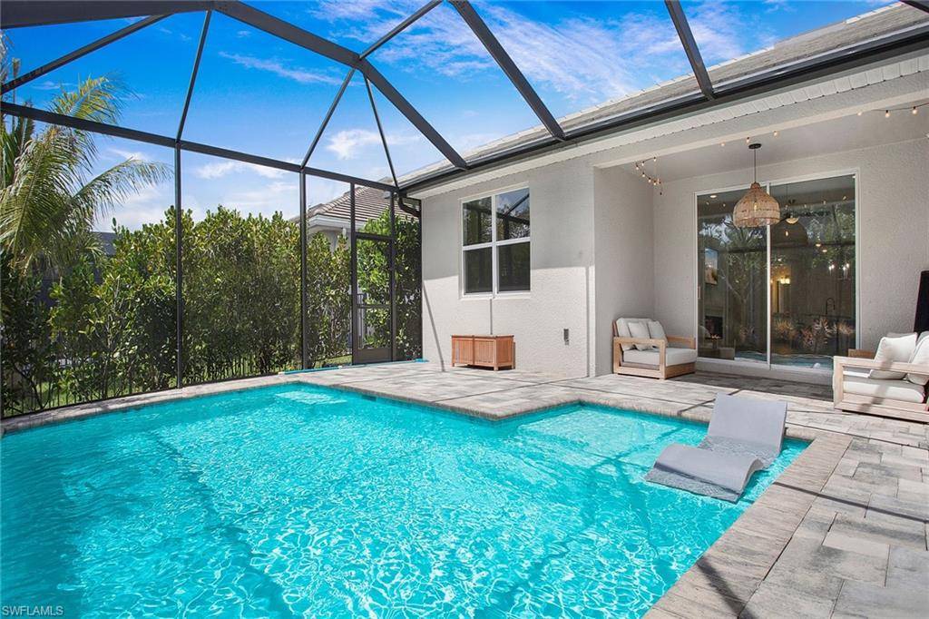 14671 Edgewater CIR, Naples, FL 34114