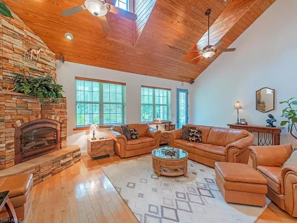 Alva, FL 33920,21950 N River RD