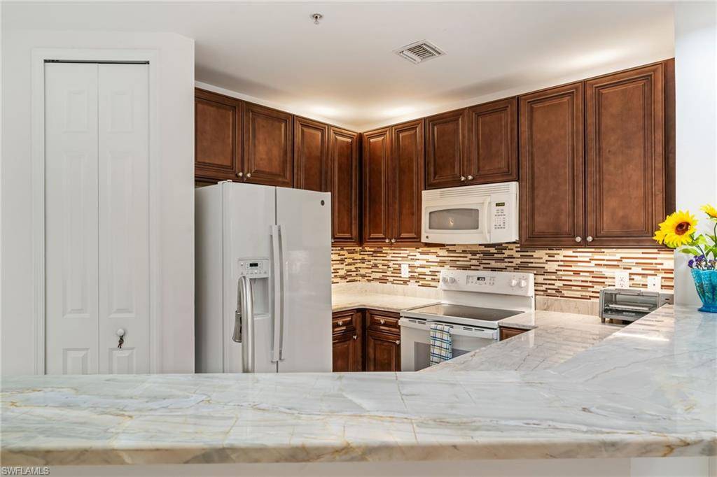 North Fort Myers, FL 33917,15250 Riverbend BLVD #101