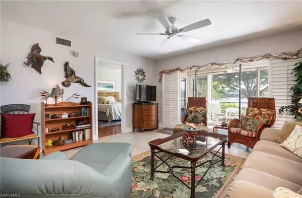 Naples, FL 34110,505 Lake Louise CIR #101