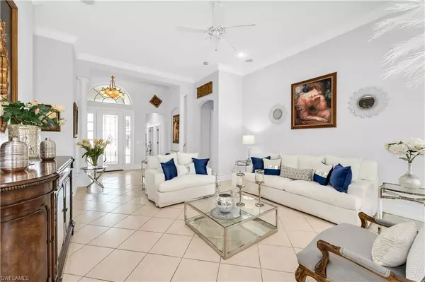 Naples, FL 34110,16100 Parque LN