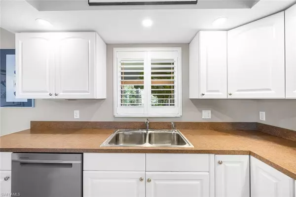 Fort Myers, FL 33908,16090 Sunset Strip