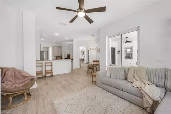 Naples, FL 34120,2391 35th AVE NE