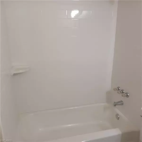 Fort Myers, FL 33907,3332 New South Province BLVD #3