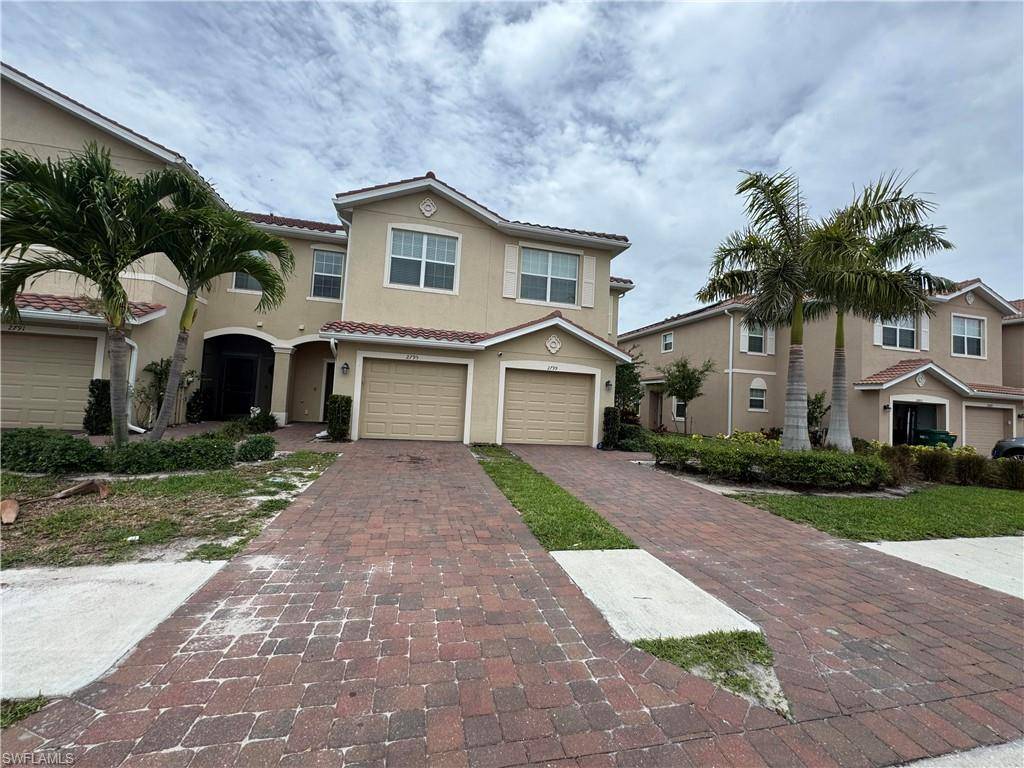 2795 Citrus ST, Naples, FL 34120