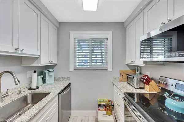 Naples, FL 34102,766 Central AVE #207