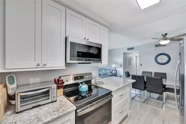 Naples, FL 34102,766 Central AVE #207