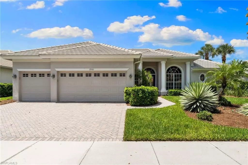 Naples, FL 34109,1901 Winding Oaks WAY