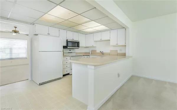 Fort Myers, FL 33919,6884 Sandtrap DR #4