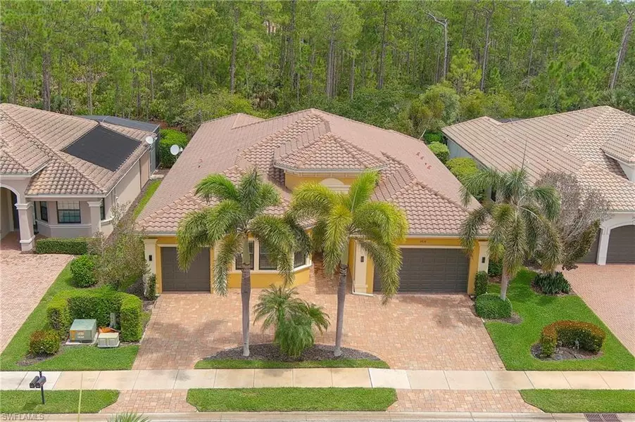 3876 Gibralter DR, Naples, FL 34119