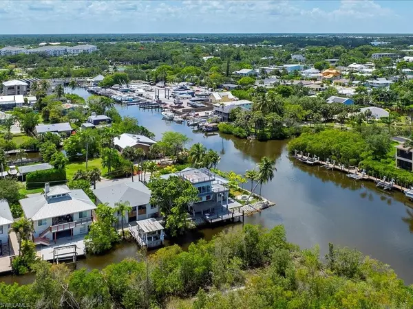 Naples, FL 34112,2998 Poplar ST
