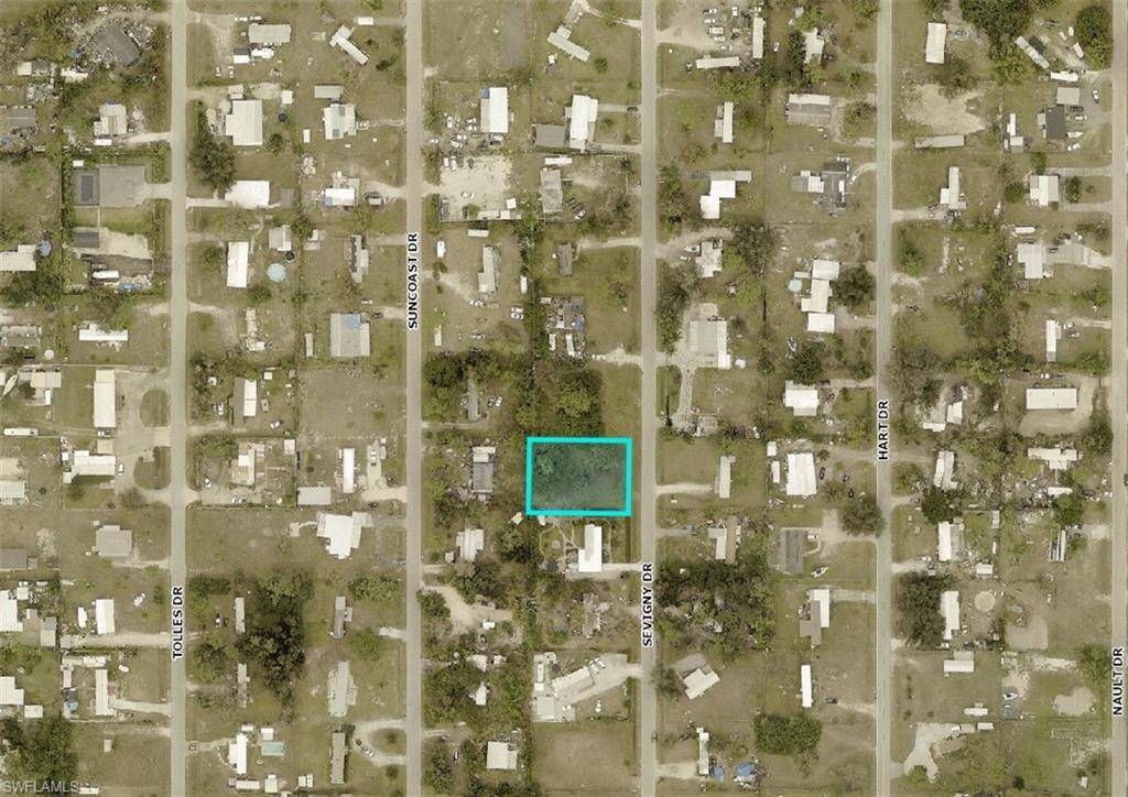 North Fort Myers, FL 33917,8356 Sevigny DR