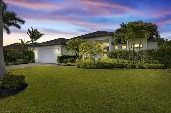 210 Legacy CT, Naples, FL 34110