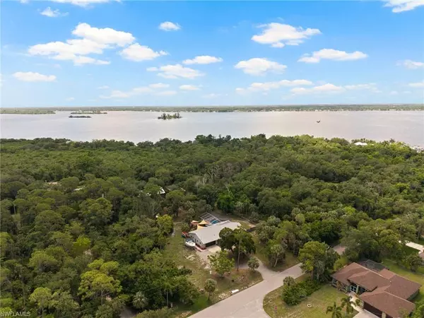 North Fort Myers, FL 33917,1950 Stevenson RD