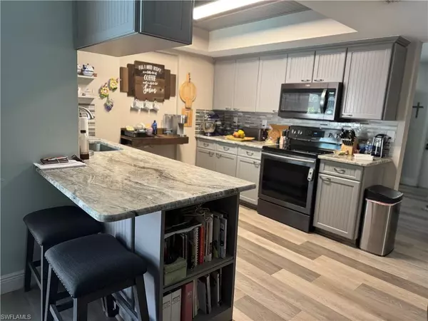 North Fort Myers, FL 33917,1399 Torreya CIR