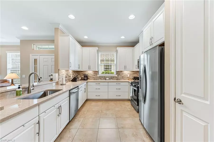 8257 Lucello TER W, Naples, FL 34114