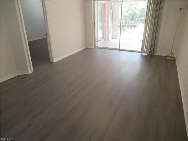Bonita Springs, FL 34134,3951 Leeward Passage CT #101