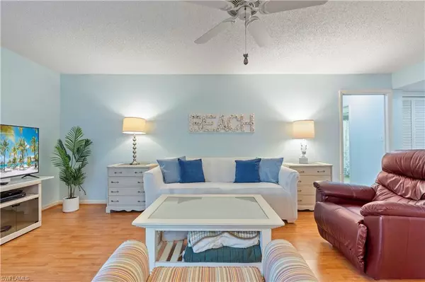 Naples, FL 34103,3200 Binnacle DR #C1