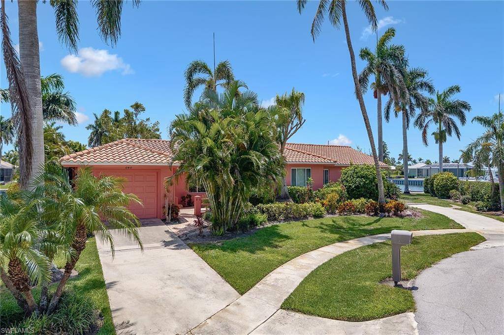 Marco Island, FL 34145,848 Buttonwood CT