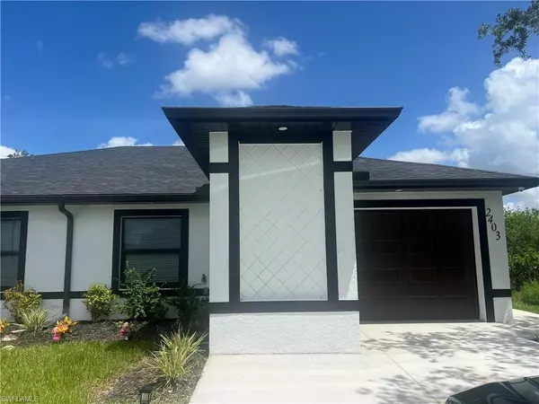 2403 Dogwood AVE N, Lehigh Acres, FL 33971