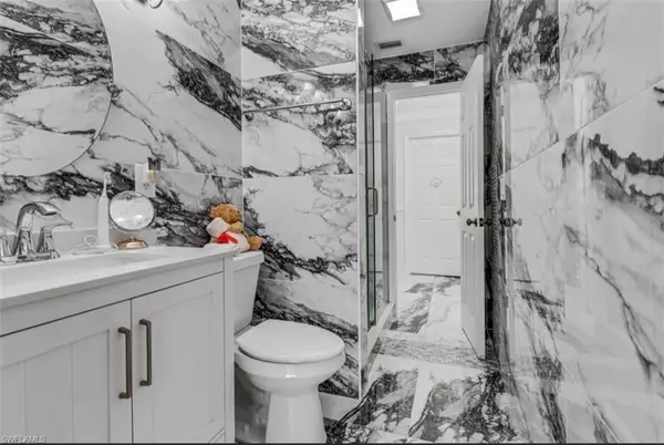 Naples, FL 34116,4442 18th AVE SW