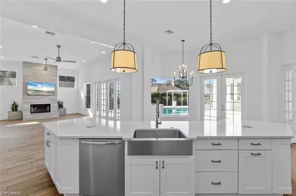 2274 Hawksridge DR, Naples, FL 34105