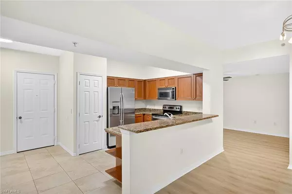 Estero, FL 33928,20273 Royal Villagio CT #104