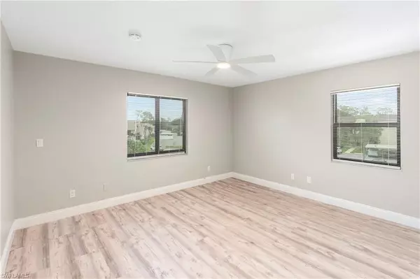 Naples, FL 34104,228 Fox Glen DR #3310