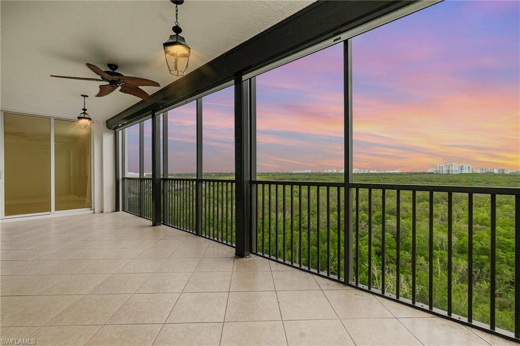 455 Cove Tower DR #902, Naples, FL 34110