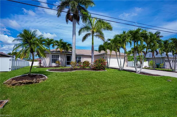 806 SW 4th AVE, Cape Coral, FL 33991