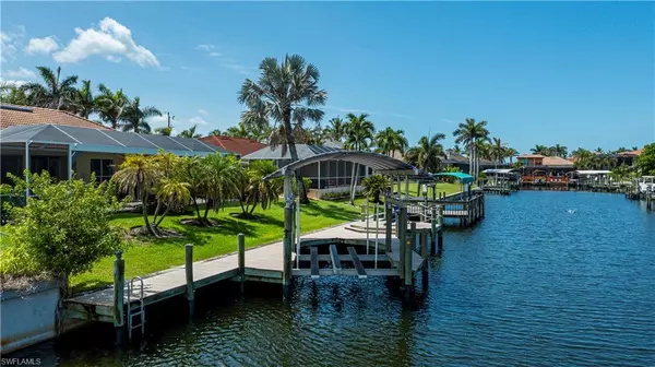 Cape Coral, FL 33914,5332 SW 21st PL
