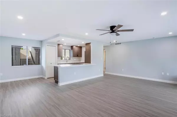 Fort Myers, FL 33919,6102 Whiskey Creek DR #205