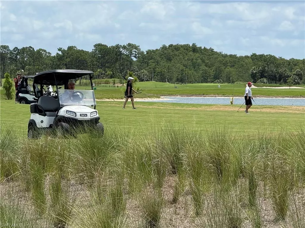 Punta Gorda, FL 33982,15285 Green Acres AVE #425