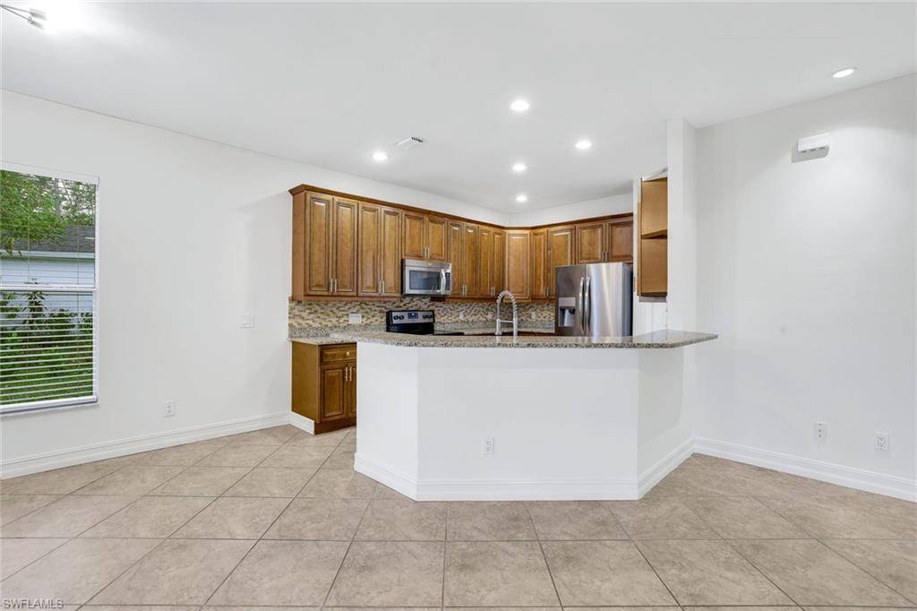 Naples, FL 34104,238 Stanhope CIR