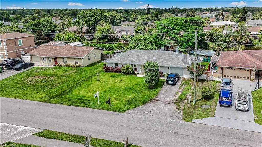 2048 50th TER SW, Naples, FL 34116