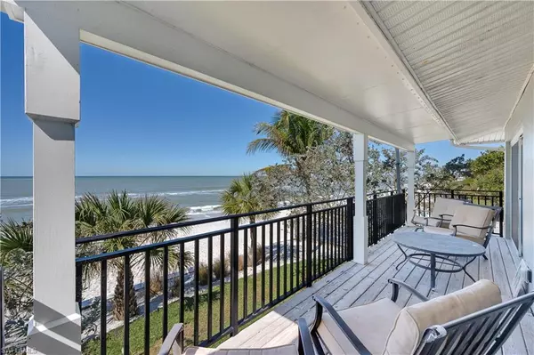 Naples, FL 34102,1065 Gulf Shore BLVD N #201