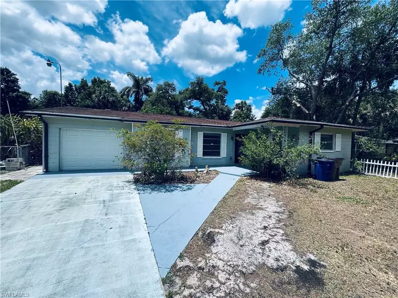 242 Delray AVE, Fort Myers, FL 33905