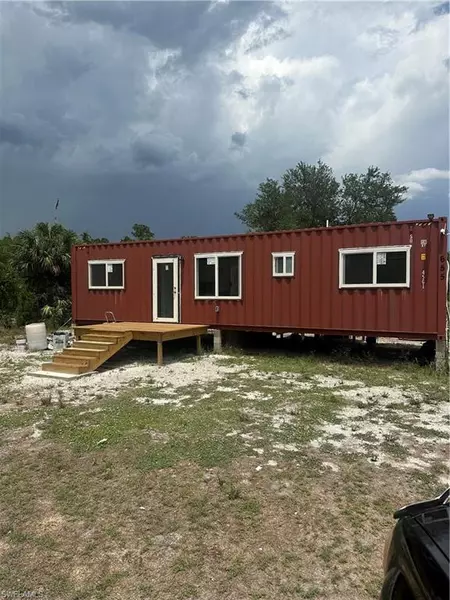 655 S Live Oak ST, Clewiston, FL 33440