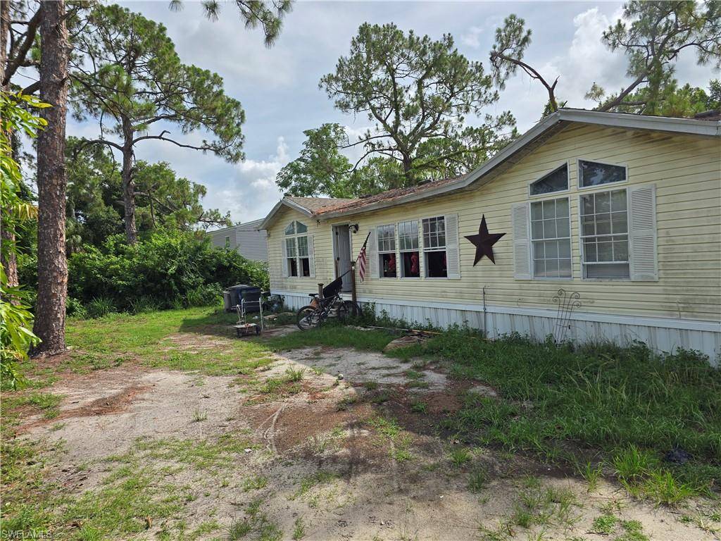 North Fort Myers, FL 33917,8375 Marx DR