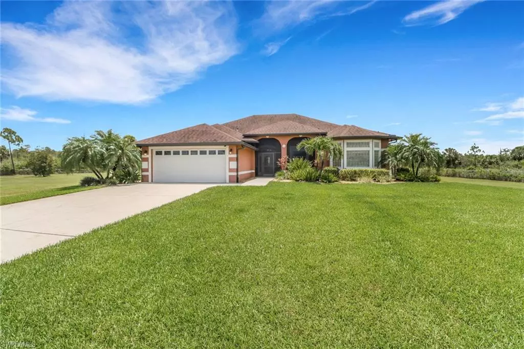 Naples, FL 34120,2060 Desoto BLVD N