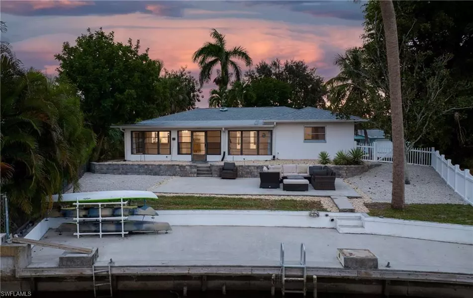 3461 Lakeview DR, Naples, FL 34112