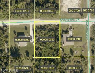 7337 Kreamers DR, Bokeelia, FL 33922