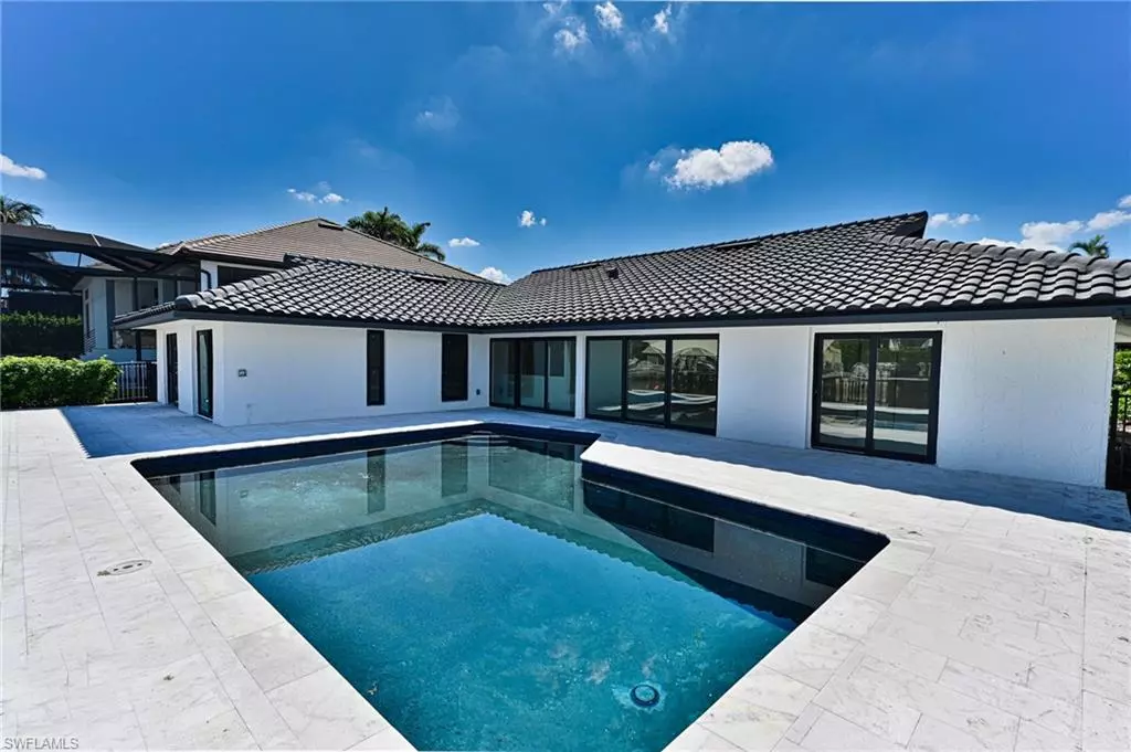 Naples, FL 34108,291 Heron AVE