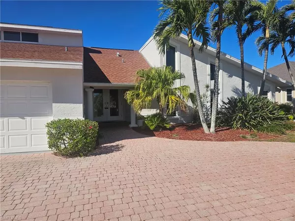 5332 SW 11th PL, Cape Coral, FL 33914
