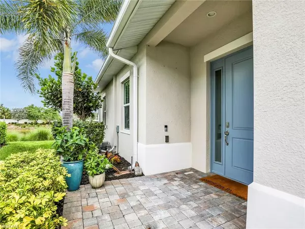 Naples, FL 34114,8841 Saint Lucia DR