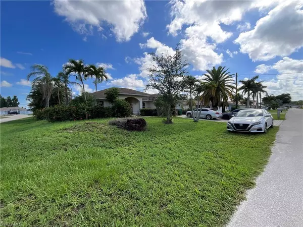 Cape Coral, FL 33990,2117 SE 9th TER
