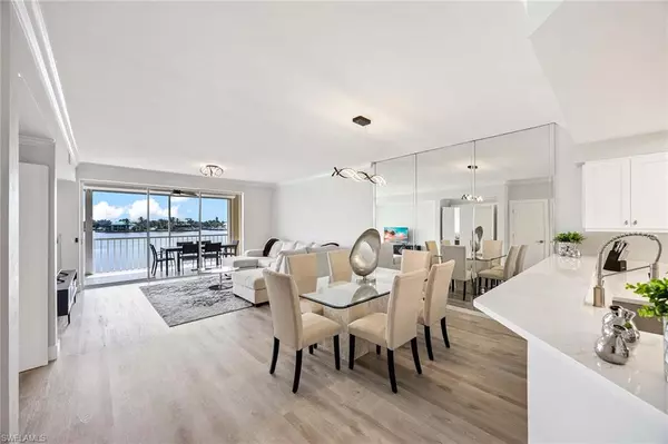 Naples, FL 34108,9700 Gulf Shore DR #202