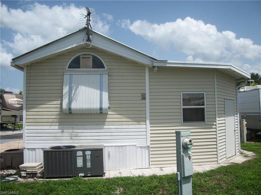 Moore Haven, FL 33471,55 Largemouth LN NE