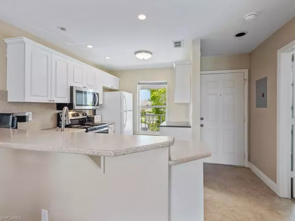 Naples, FL 34114,1315 Mainsail DR #1114