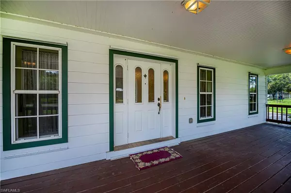 Labelle, FL 33935,202 N Cypress ST